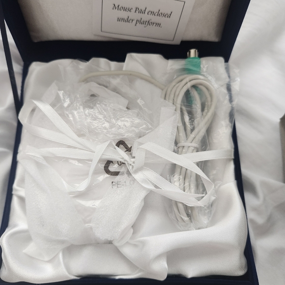 New Wallace Silversmiths Silverplated Computer Mouse w/Blue Velvet Storage Box - Picture 7 of 10